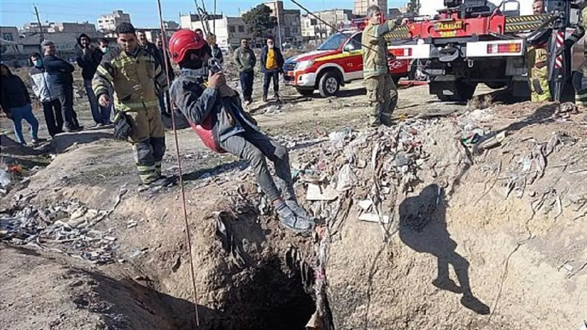 فوت ۴ کارگر در حوضچه فاضلاب ضایعات پلاستیک باقرشهر