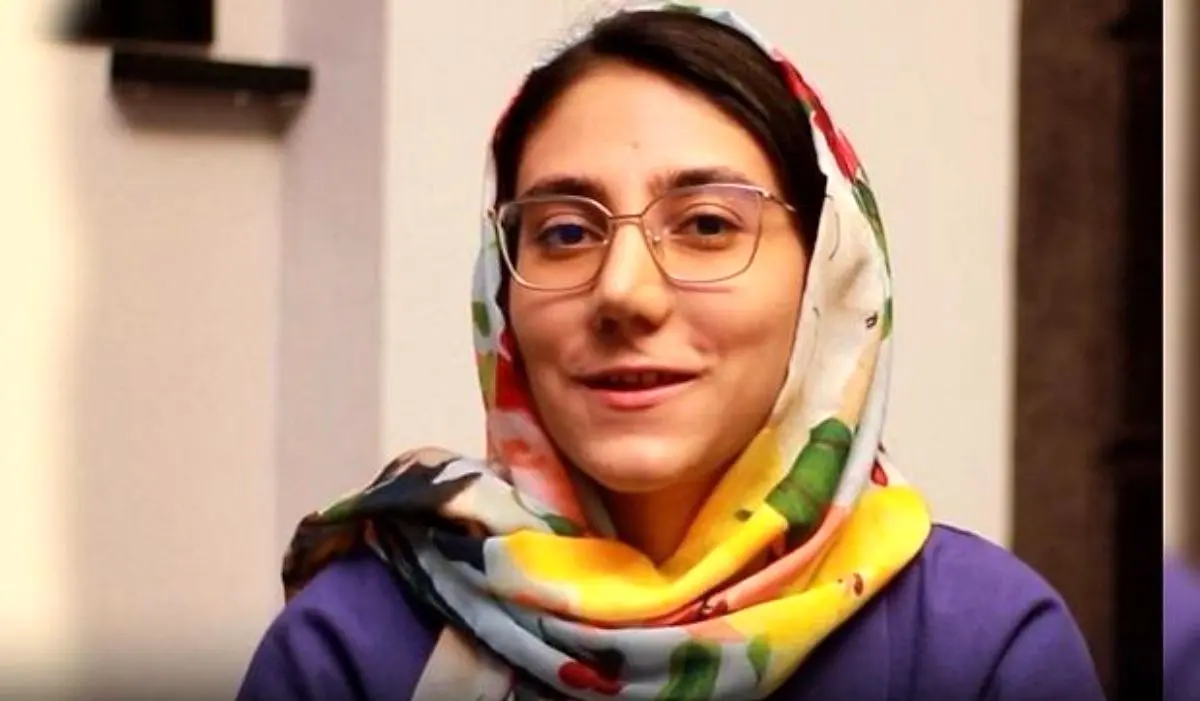 فرناز؛ دختری از استان محروم که رتبه اول کنکور تجربی شد