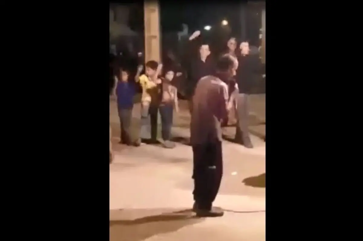 (ویدئو) نوحه خوانی مرد معتاد در بهبهان حاضران را شگفت زده کرد!