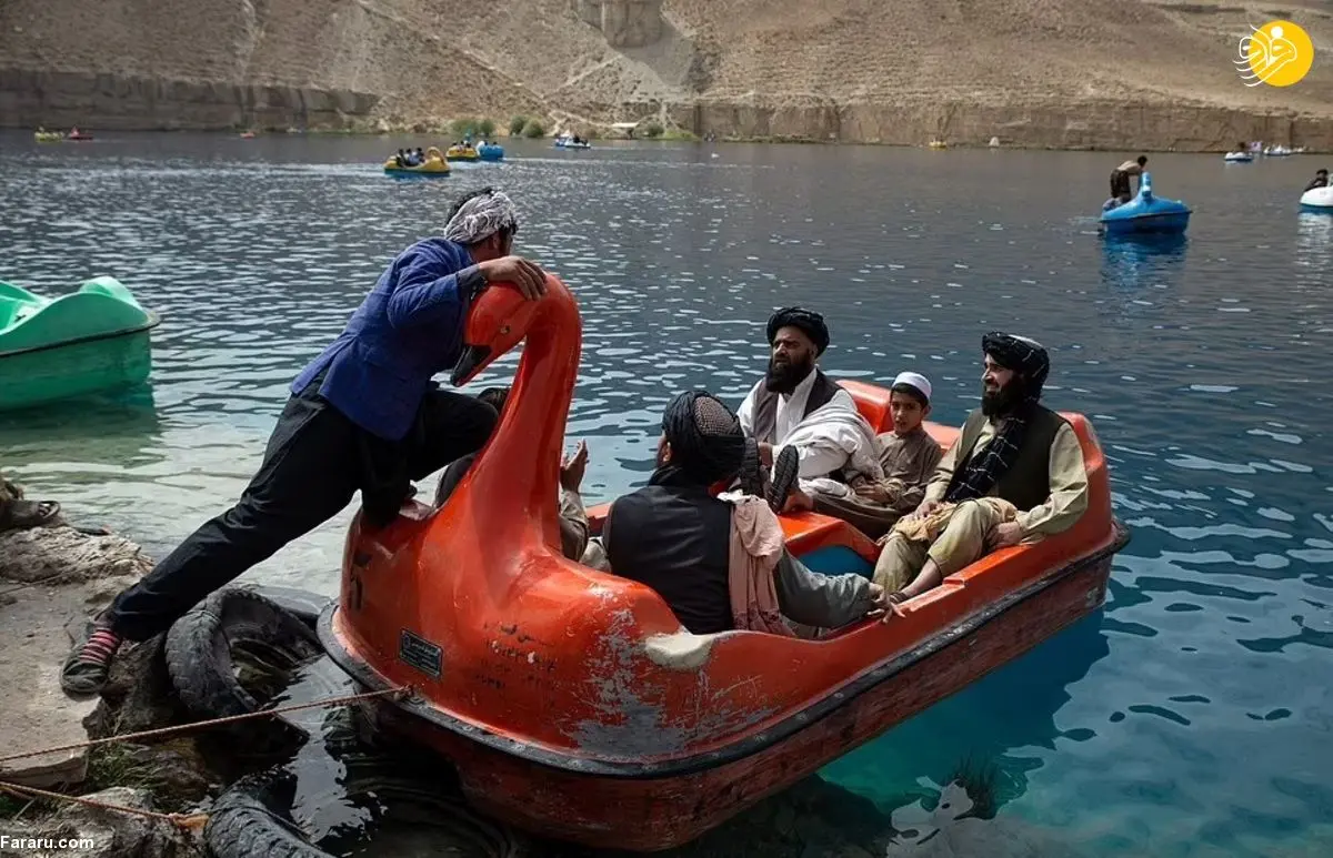 (ویدئو) خوشگذرانی جنگجویان طالبان با خانواده
