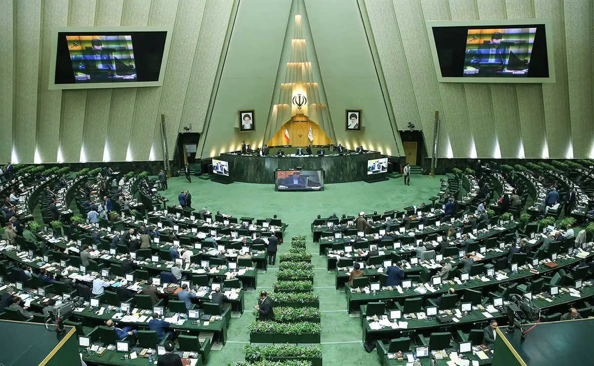 پایان پرونده اردشیر مطهری؛ نماینده مجلس به دو سال حبس محکوم شد