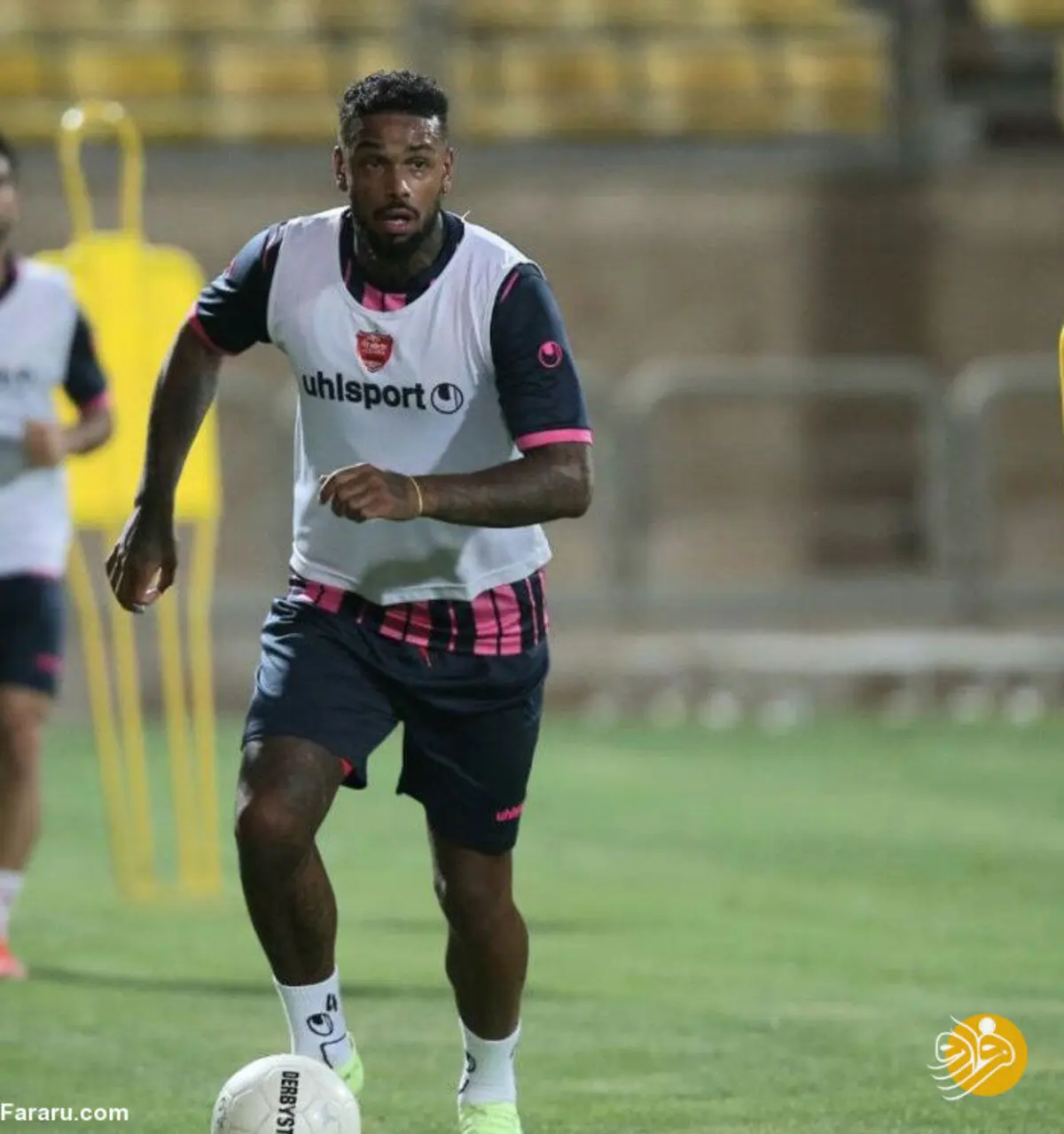 پرسپولیسی‌ها به دنبال ITC لوکادیا؛ مهاجم هلندی به بازی با فولاد می‌رسد؟
