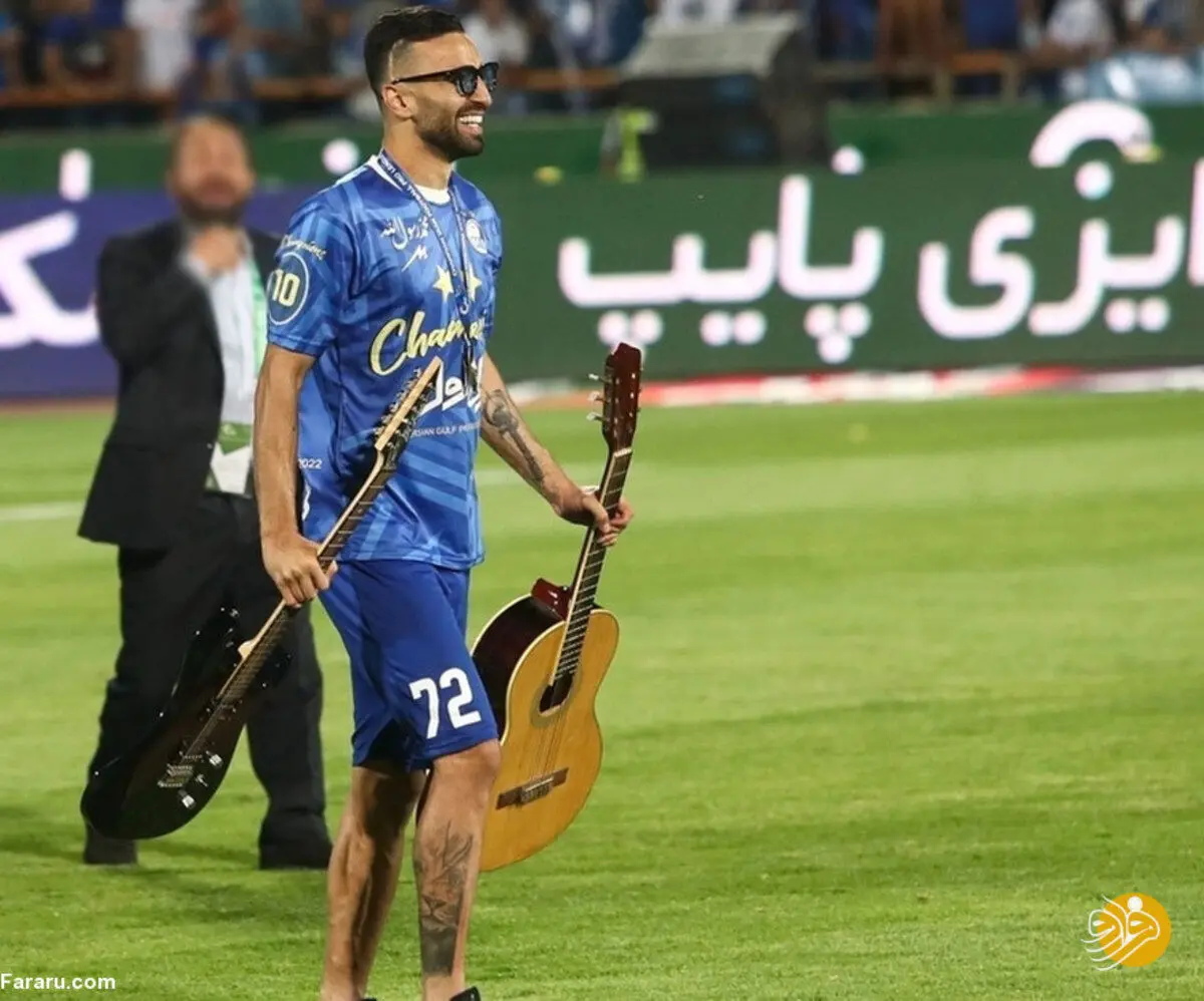 قهر گیتاریست آبی‌ها پس از قرار گرفتن در لیست مازاد!