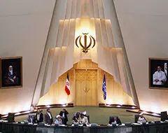 مماشات مجلس با دولت به یک معضل تبدیل شده است