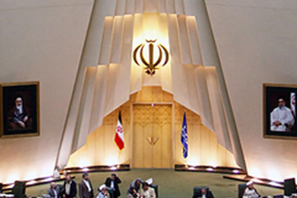 مماشات مجلس با دولت به یک معضل تبدیل شده است