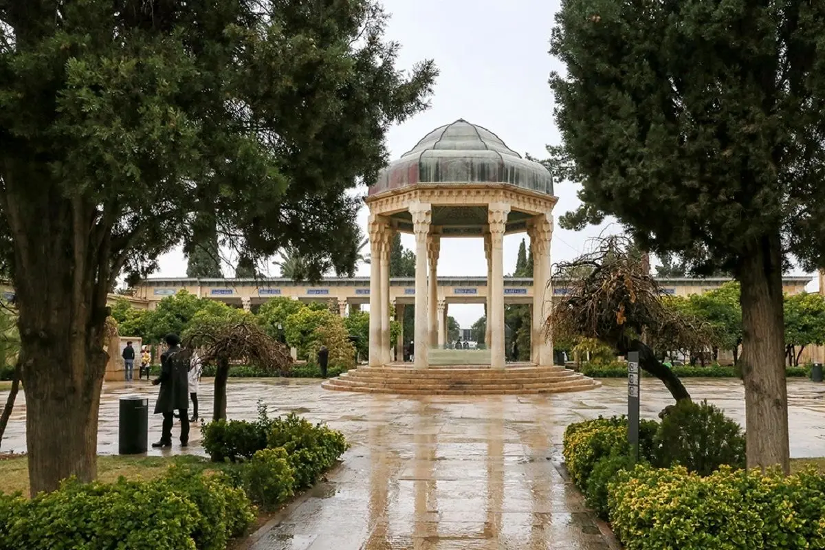 تفال به حافظ ۶ شهریور ماه ۱۴۰۱