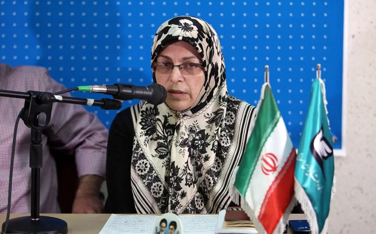آذر منصوری: چرا باید به نام دین با رفتن زنان به ورزشگاه مقابله شود
