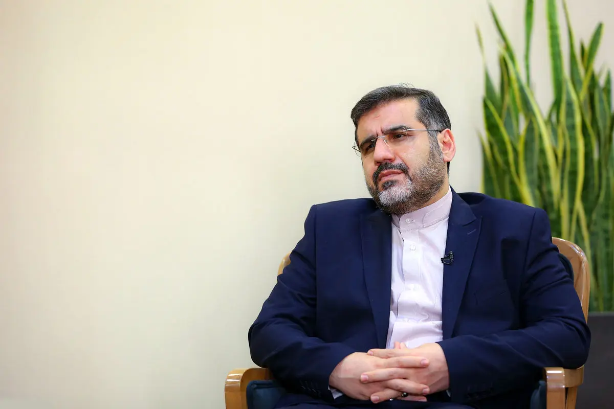 وزیر ارشاد: از کلماتی همچون ممنوع‌التصویری استفاده نکنید