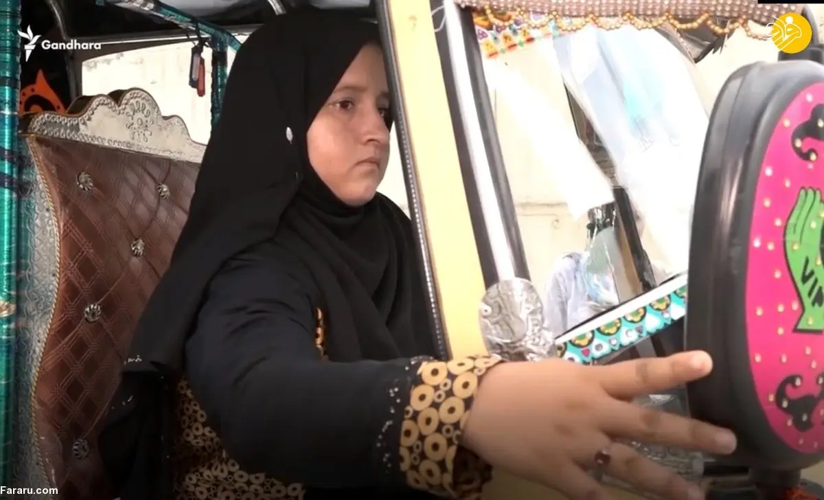 (ویدئو) تابوشکنی دختر جوان؛ راندن ریکشا در جامعه‌ای مردسالار