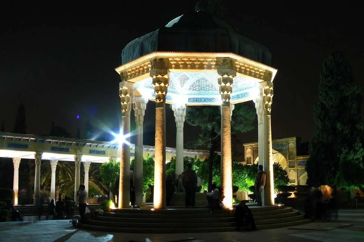 تفال به حافظ ۸ شهریور ماه ۱۴۰۱