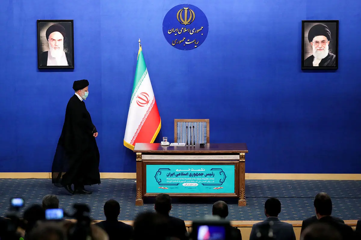 روزنامه شرق: آقای رئیسی! ایران شما کجاست؟ ما را هم به آنجا ببرید