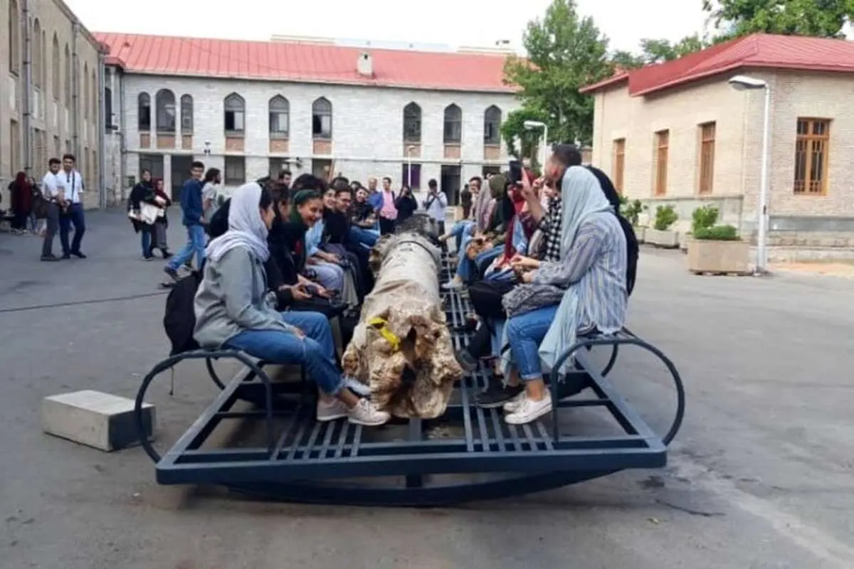 واکنش خالق مجسمه «الاکلنگ» دانشگاه هنر به گمشدنش