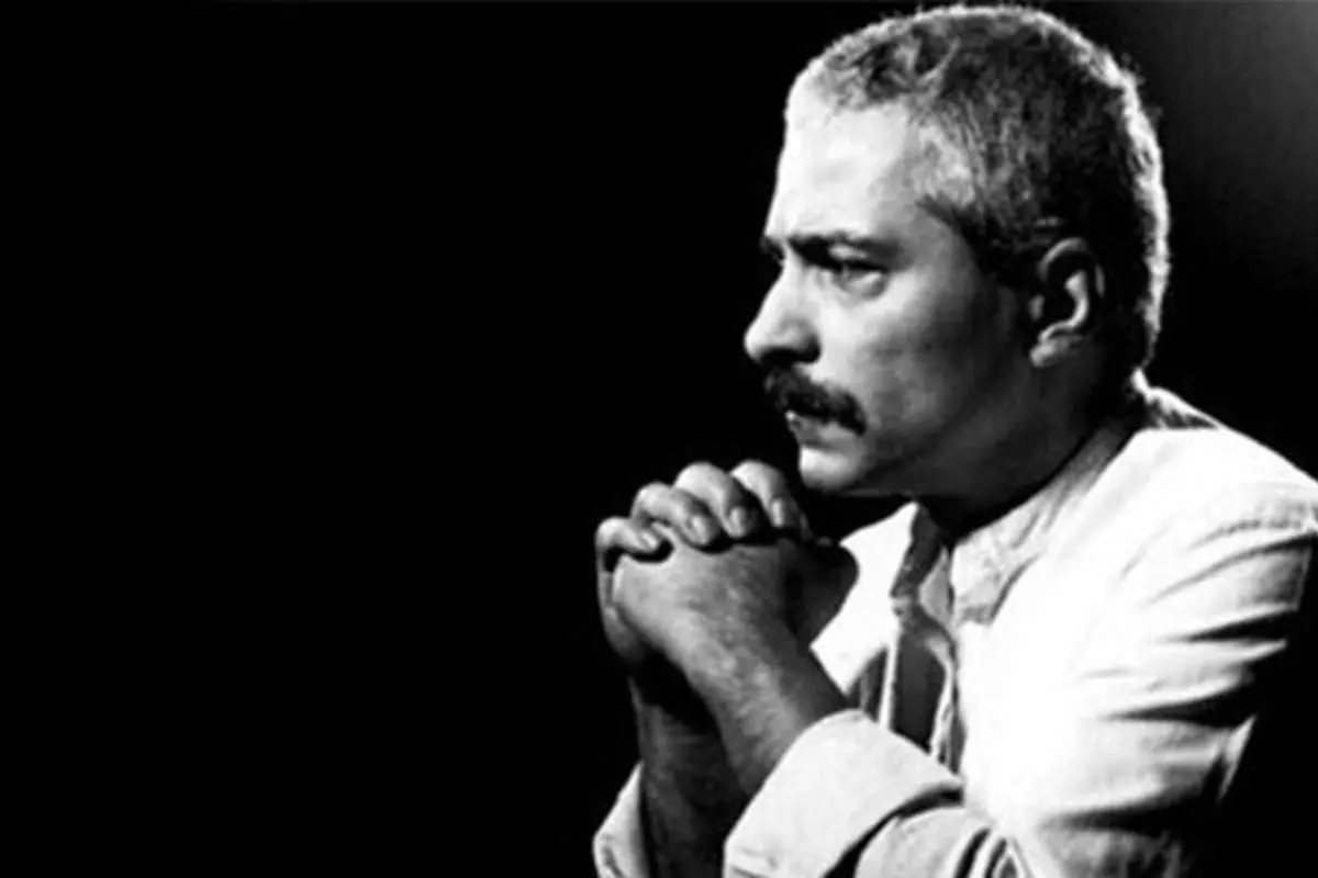 وقتی «فرهاد مهراد» دیگر نمیخواست فارسی بخواند!
