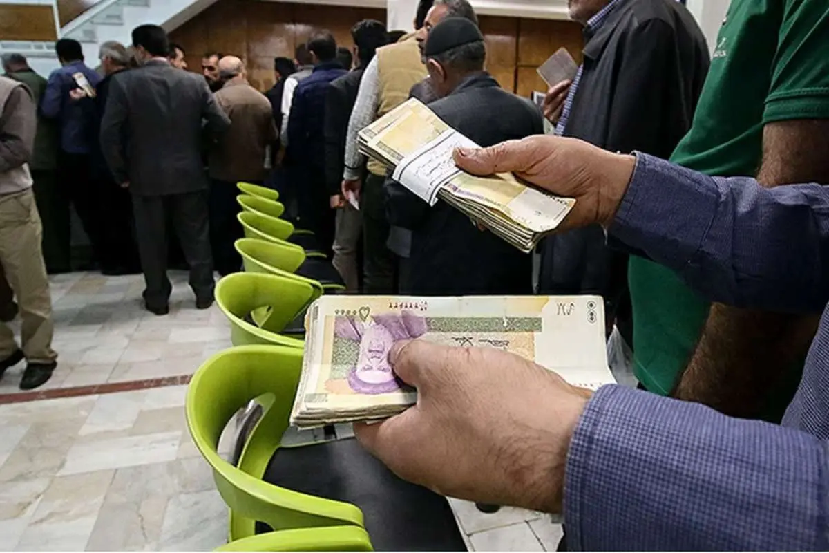 افزایش بیش از ١٠٠ هزار میلیارد تومان نقدینگی در کمتر از دو ماه