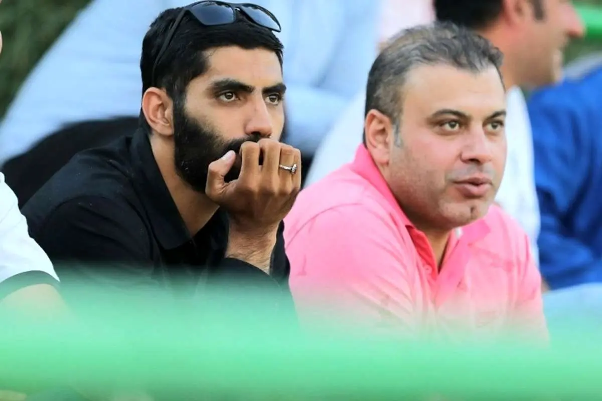 آیندهی فوتبالی ستارهی سابق پرسپولیس در گرو یک تصمیم: بازی یا مربیگری؟!