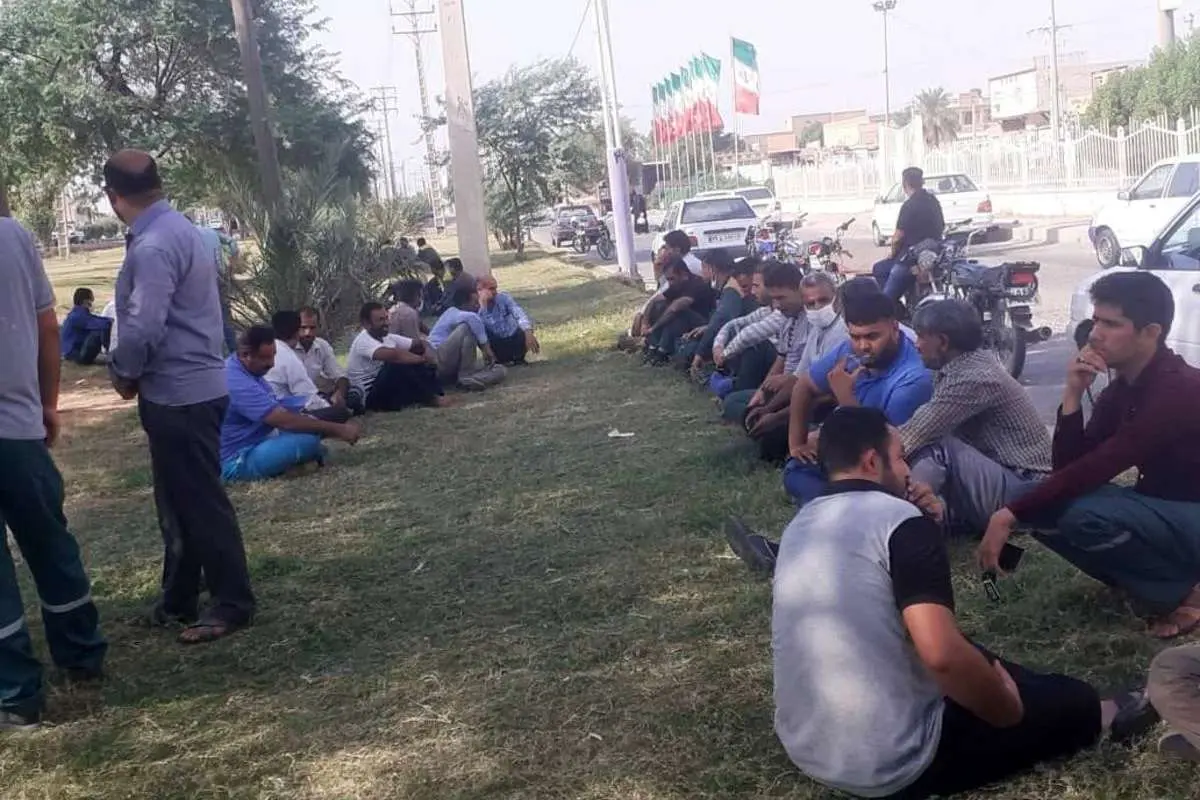 انتظار ۷ ماهه برای مزد یک میلیون تومانی!