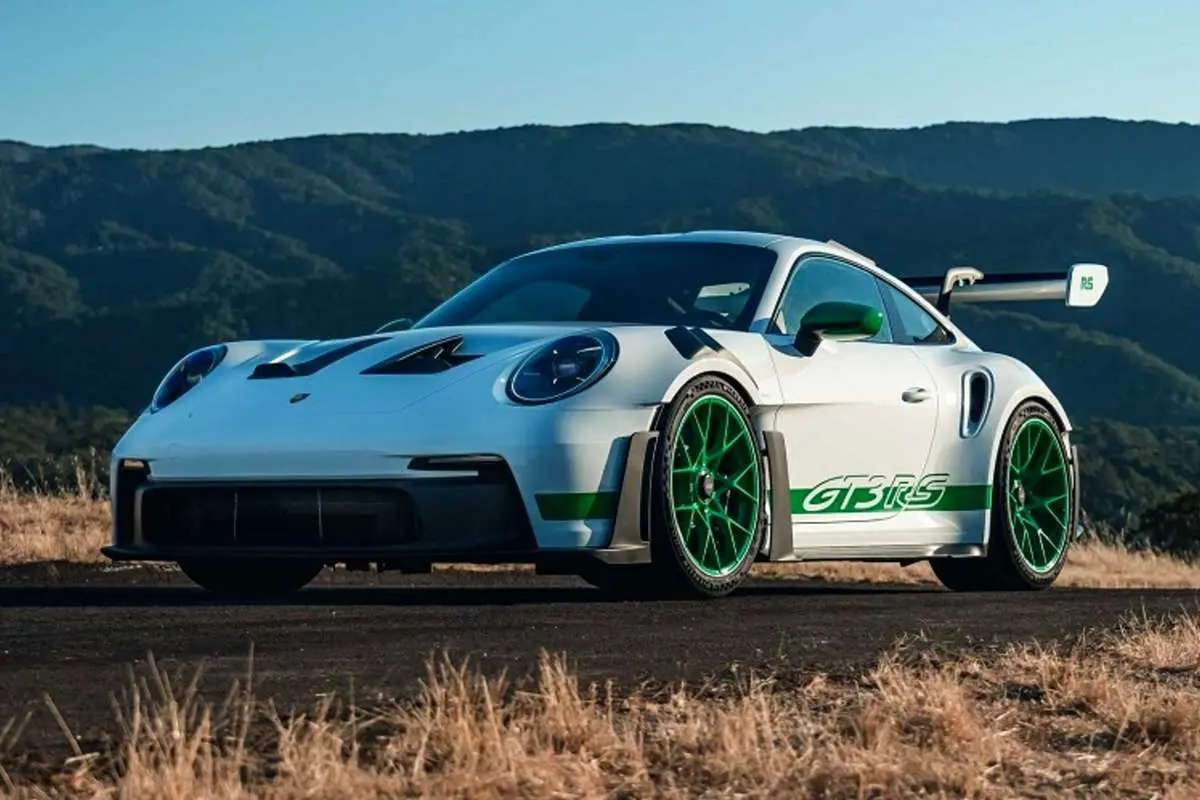 (تصاویر) پورشه 911 GT3 RS؛ هیولای پیست و خیابان!