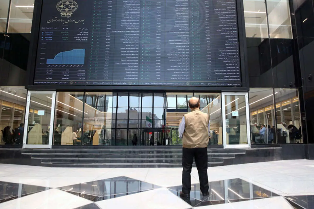بازار بورس سهشنبه ۰۱ شهریور ۱۴۰۱؛ رشد ۶ هزار واحدی شاخص کل