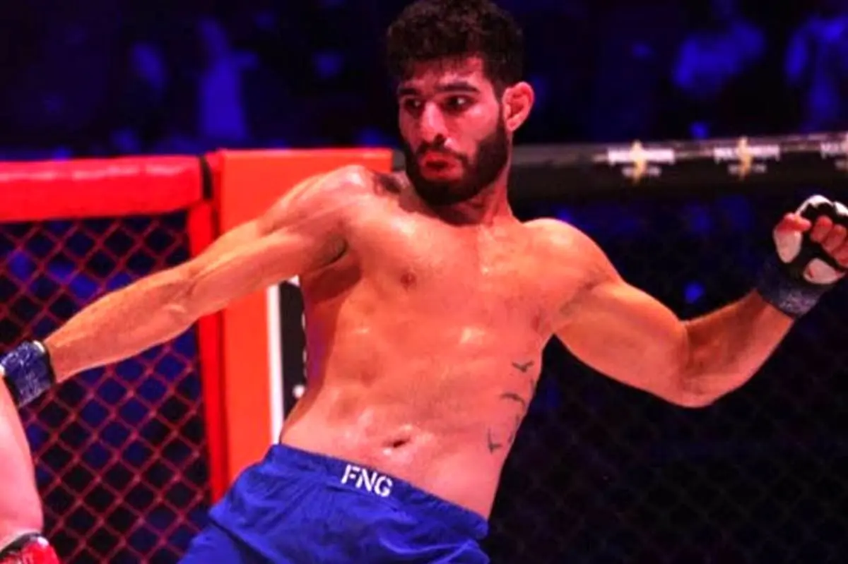 (ویدئو) حمله وحشیانه ورزشکار روس به مبارز ایرانی؛ تهدید به قتل حین برنامه زنده!