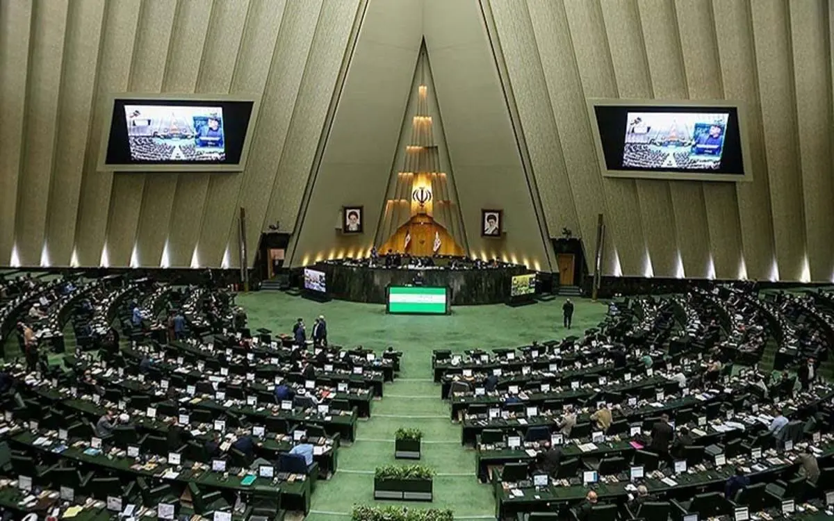 نامه نمایندگان به سران قوا؛ عاملان فساد فولاد را ممنوع الخروج کنید