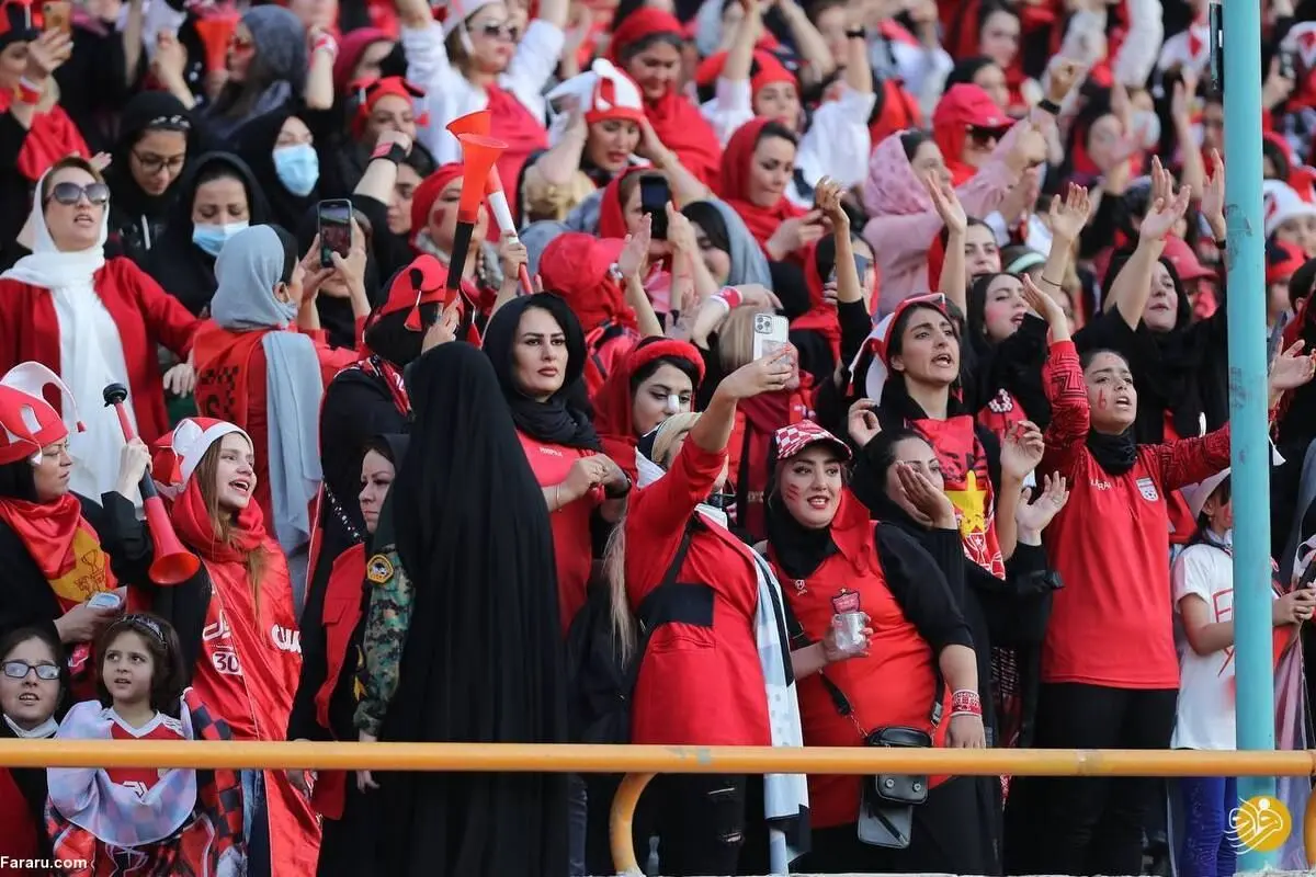 (ویدیو) گلایه‌های بانوان پرسپولیسی پس از حضور در آزادی
