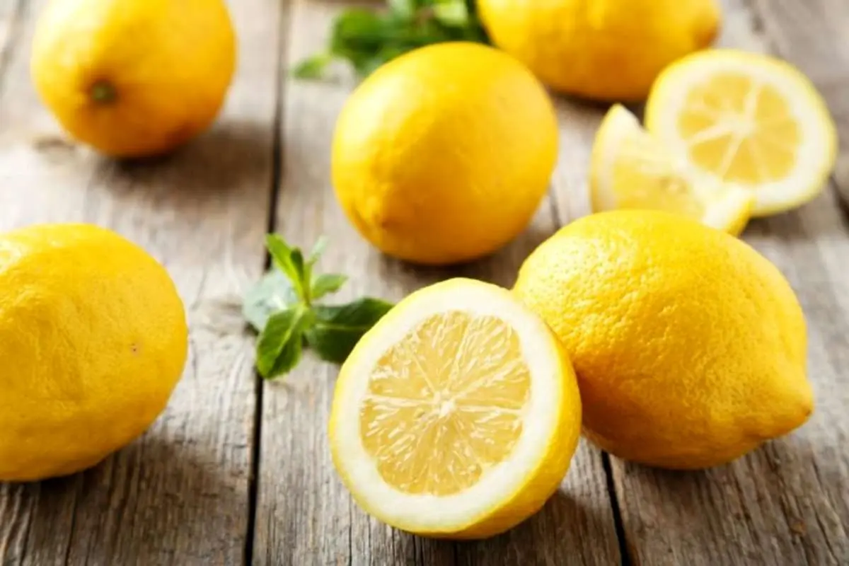مصرف زیاد لیمو چه بلایی سر بدنمان میآورد؟