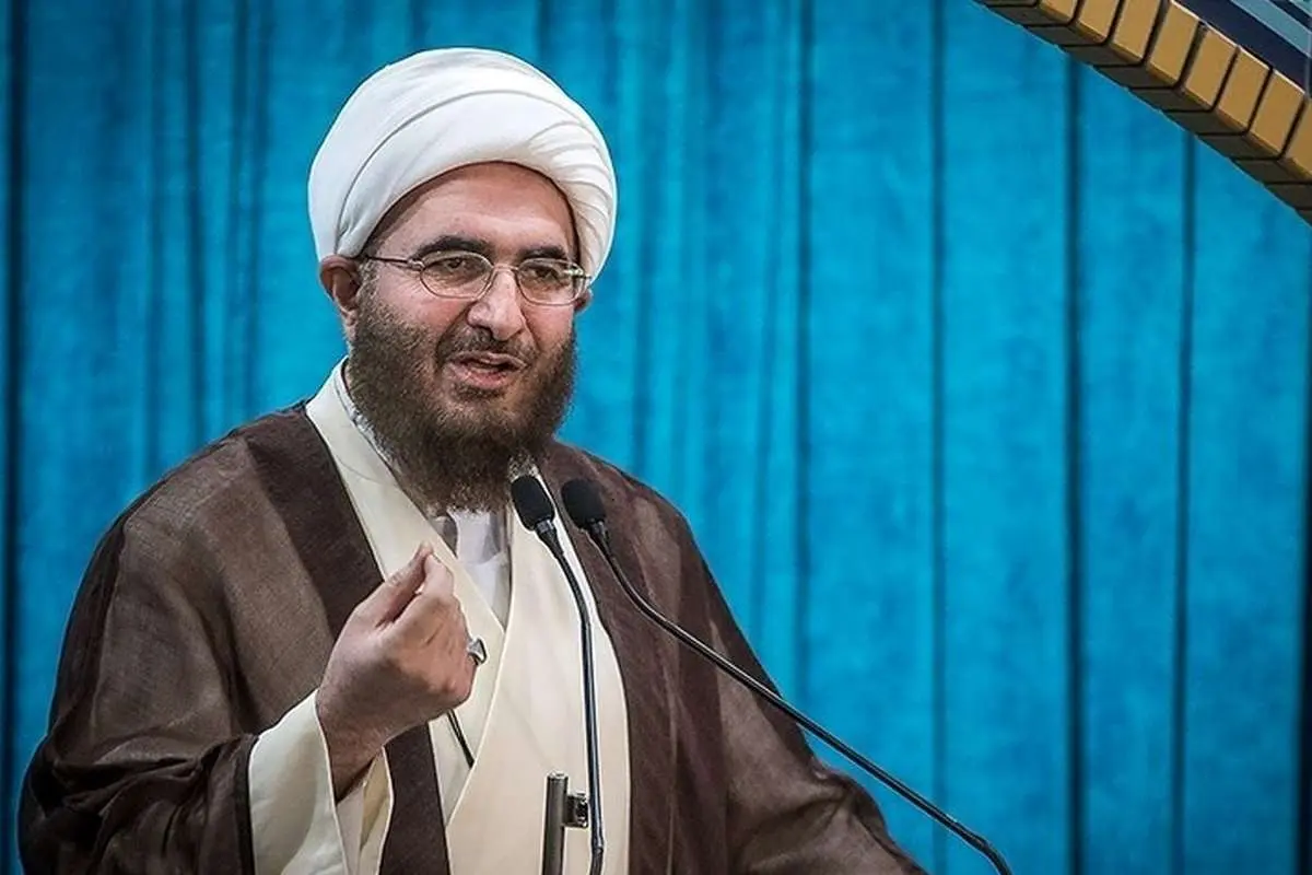 حاج‌علی اکبری: اروپا با طناب پوسیده آمریکا به چاه مذلت نرود