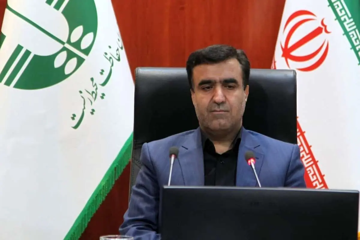 سلاجقه: برای نرسیدن آب به تالاب هامون دستهایی در کار است
