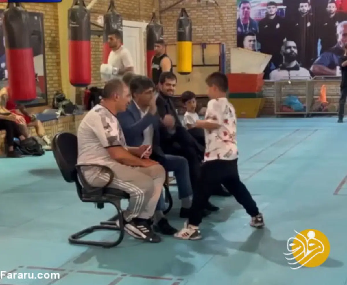 (ویدئو) تمرین جالب یک پسربچه با رئیس فدراسیون بوکس