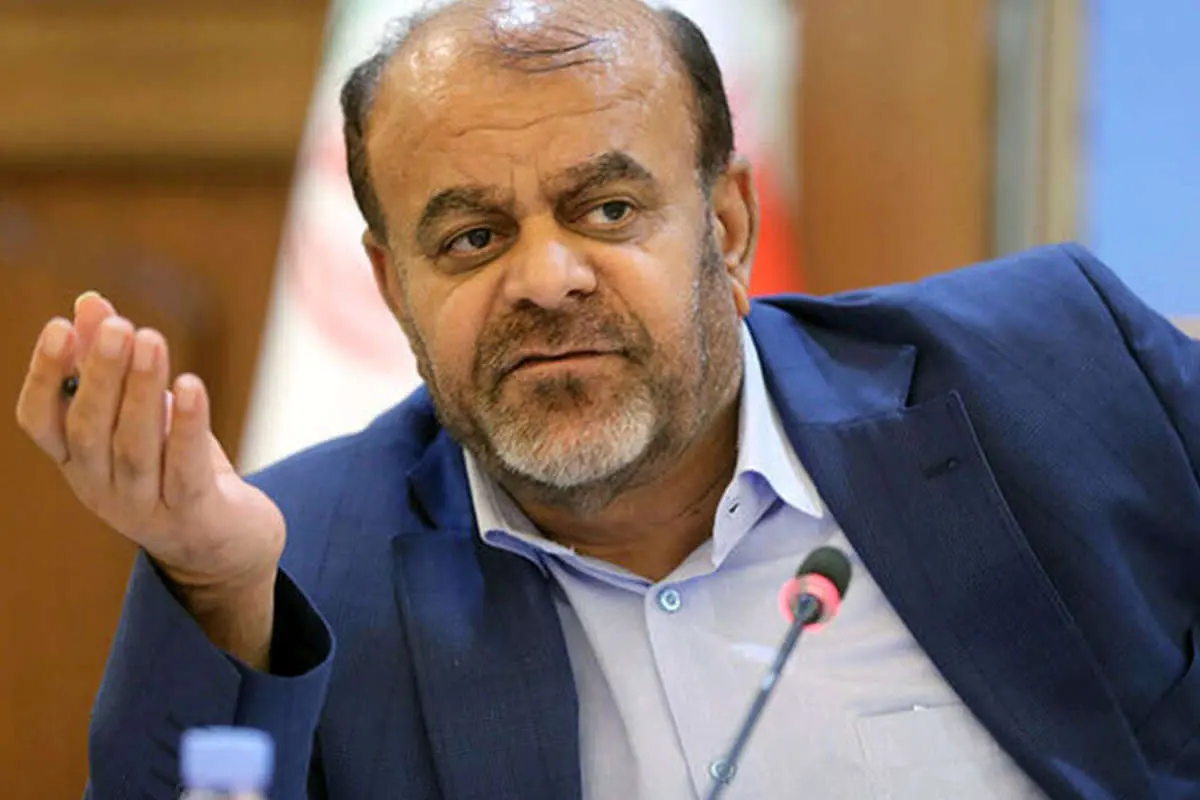 رسانههای حامی دولت، زیرپای رستم قاسمی را خالی میکنند؟