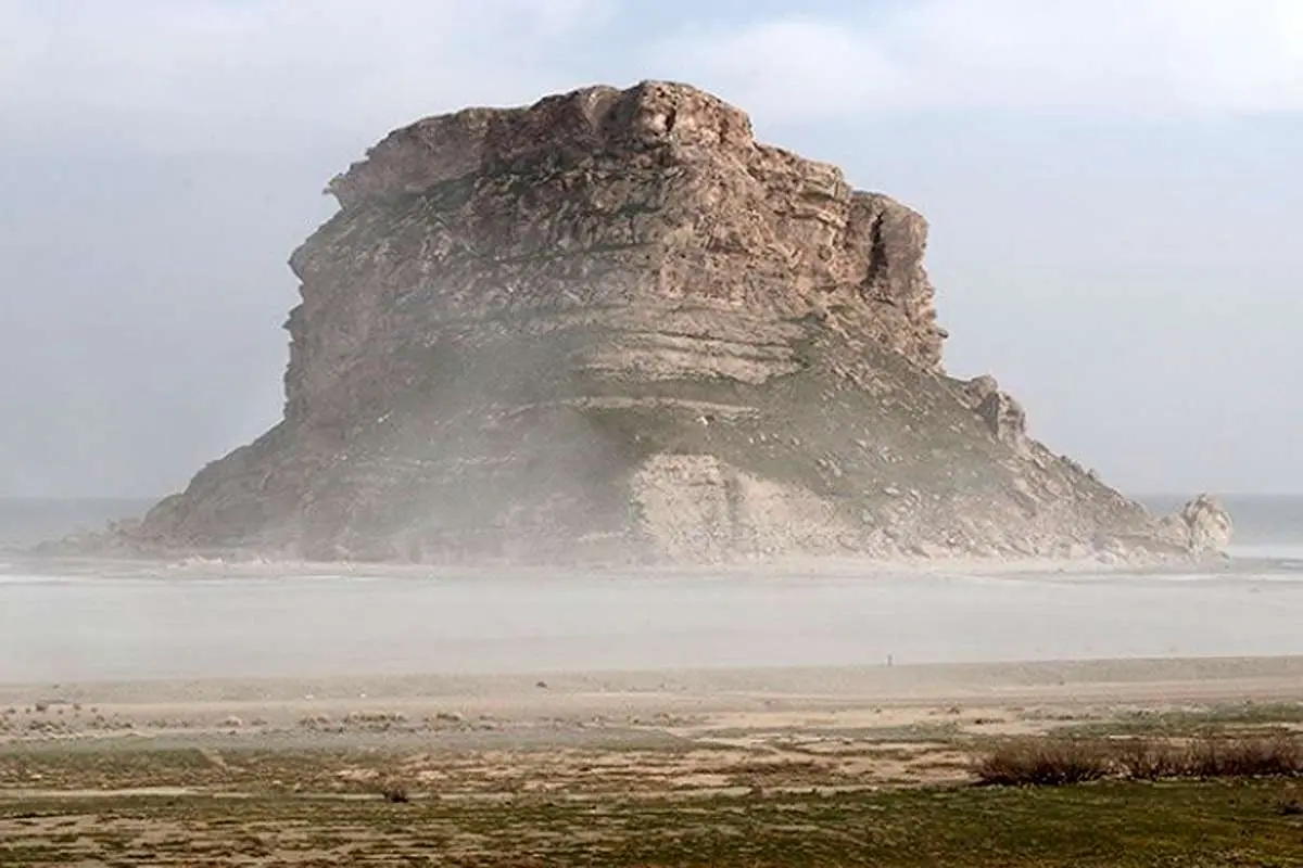 تبعات توفانهای نمکی دریاچه ارومیه؛ از بیماریهای جسمی تا مشکلات روان