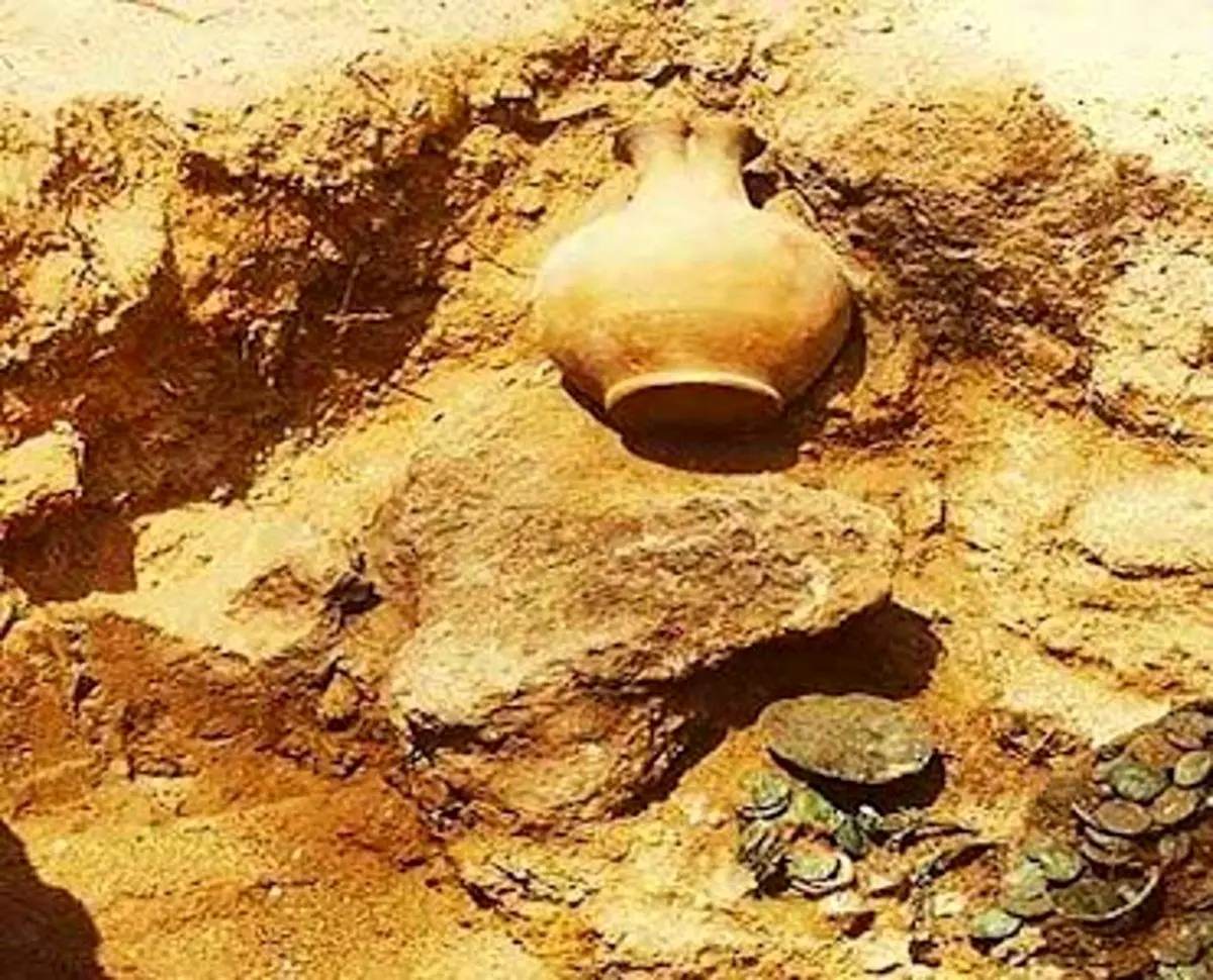 ماجرای کشف سکه‌های تاریخی در بزرگراه همت چه بود؟
