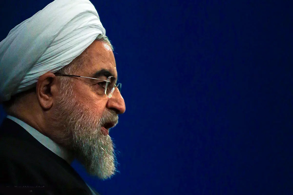 ناگفته‌های روحانی: عده‌ای تصمیم گرفتند، دولت را زمین بزنند!