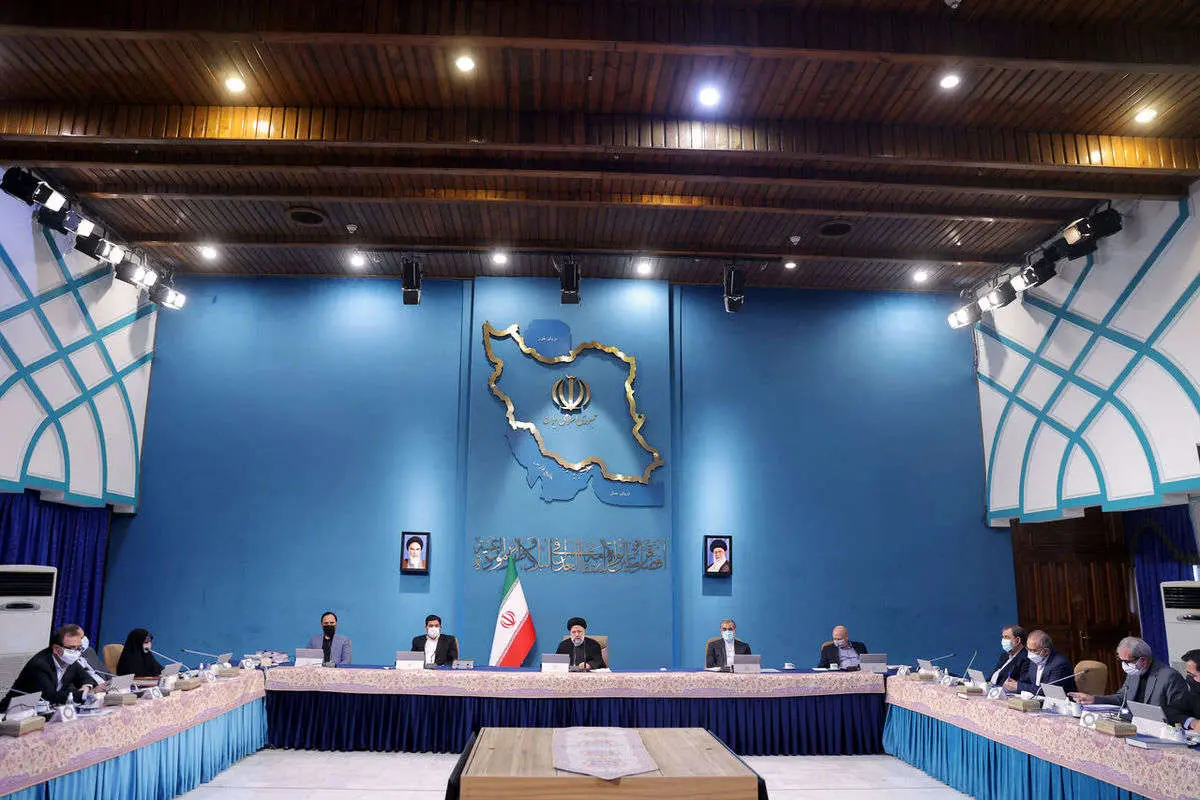 رئیسی: تالاب انزلی در حد امکان احیا گردد