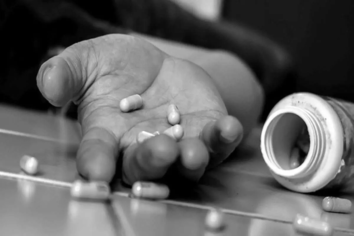 ماجرای پیامک وحشتناک خودکشی چه بود؟