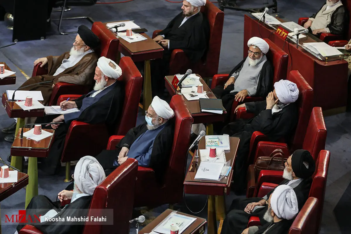 (تصاویر) حسن روحانی در اجلاس خبرگان رهبری