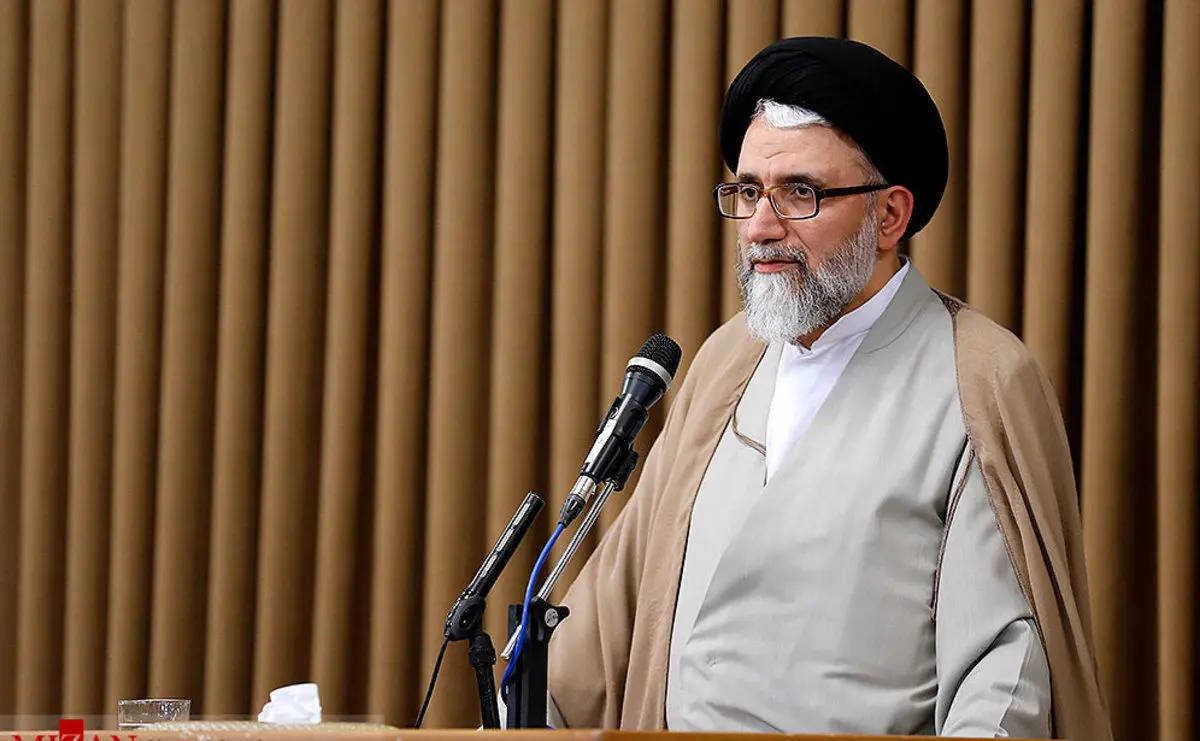 وزیر اطلاعات: دستگاه قضایی در حال پیگیری تخلفات قاسم مکارم است