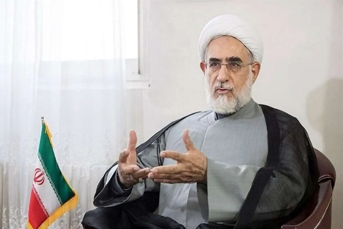 (ویدئو) رسول منتجب‌نیا: ماموران گشت ارشاد چرا دختر مردم را بغل می‌کنند؟