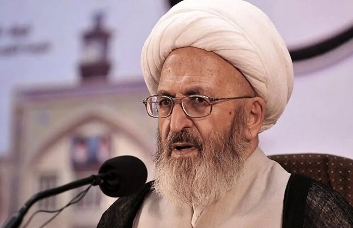 آیت‌الله سبحانی: ساختار بانکی کشور هرچه سریع‌تر اصلاح شود