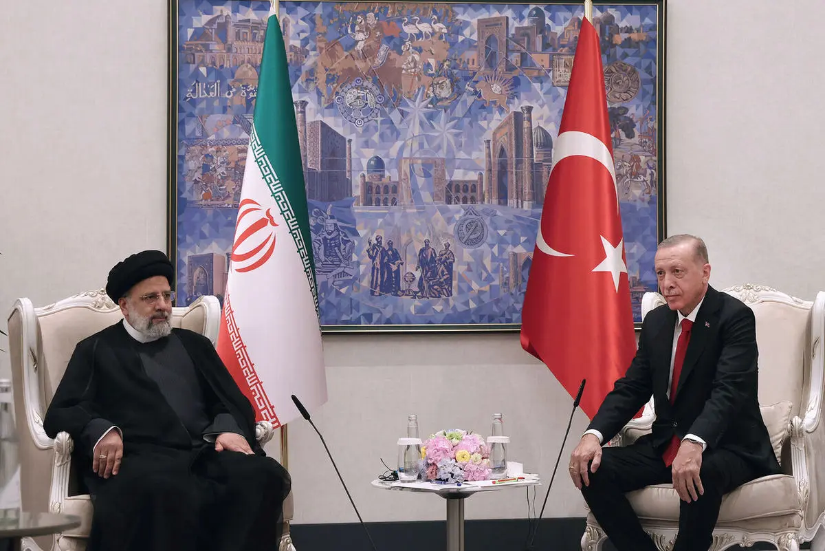 رئیسی در دیدار با اردوغان: تغییر در مرز‌های بین‌المللی و تاریخی و ژئوپلتیک منطقه غیرقابل قبول است