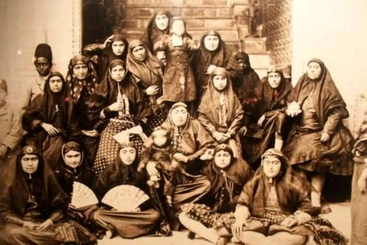 تعزیهگردانی و روضهخوانی زنان از چه زمانی باب شد؟