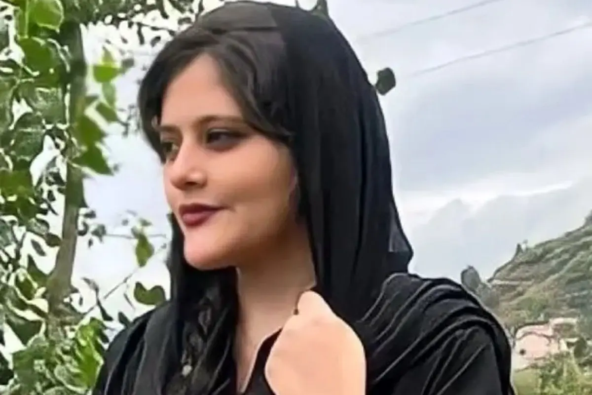 پرشکی قانونی: معاینه کامل و کالبدگشایی از مهسا امینی انجام شد