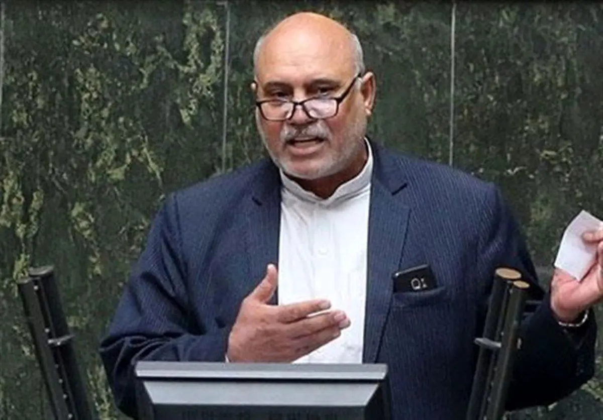 یک نماینده: اگر فرزندان زاهدی وفا دو تابعیتی نباشند، حضورشان در خارج از کشور ایرادی ندارد