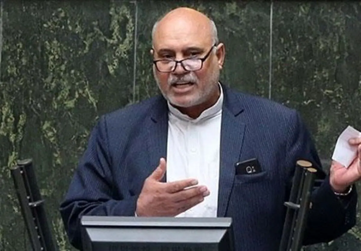 یک نماینده: اگر فرزندان زاهدی وفا دو تابعیتی نباشند، حضورشان در خارج از کشور ایرادی ندارد