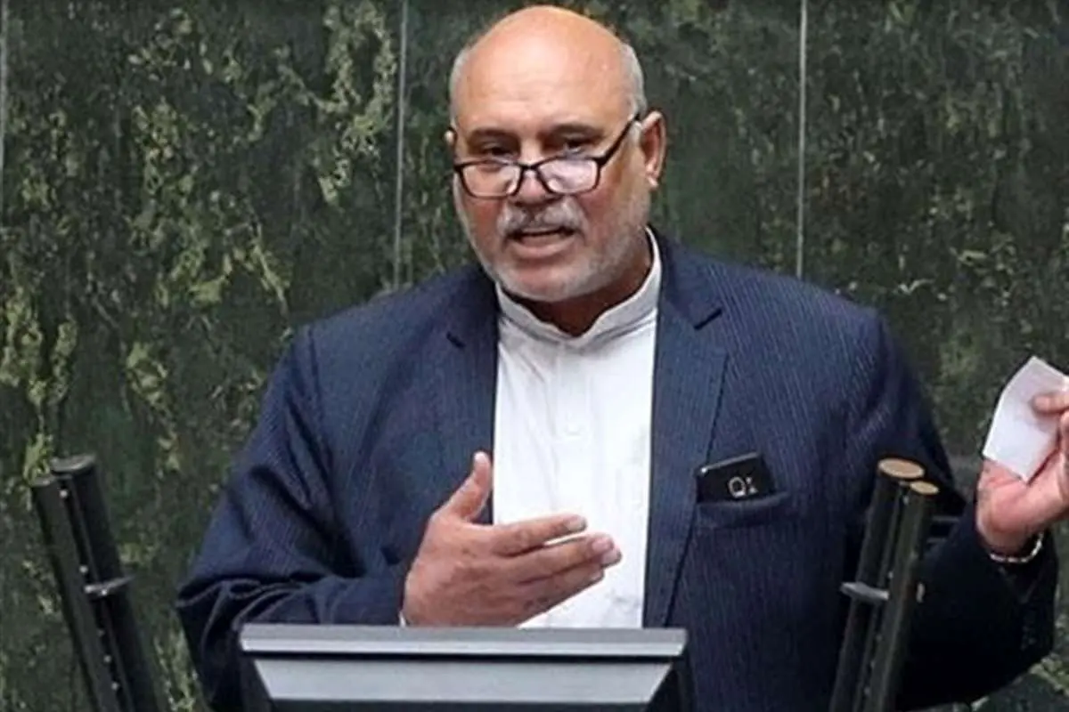 یک نماینده: اگر فرزندان زاهدی وفا دو تابعیتی نباشند، حضورشان در خارج از کشور ایرادی ندارد