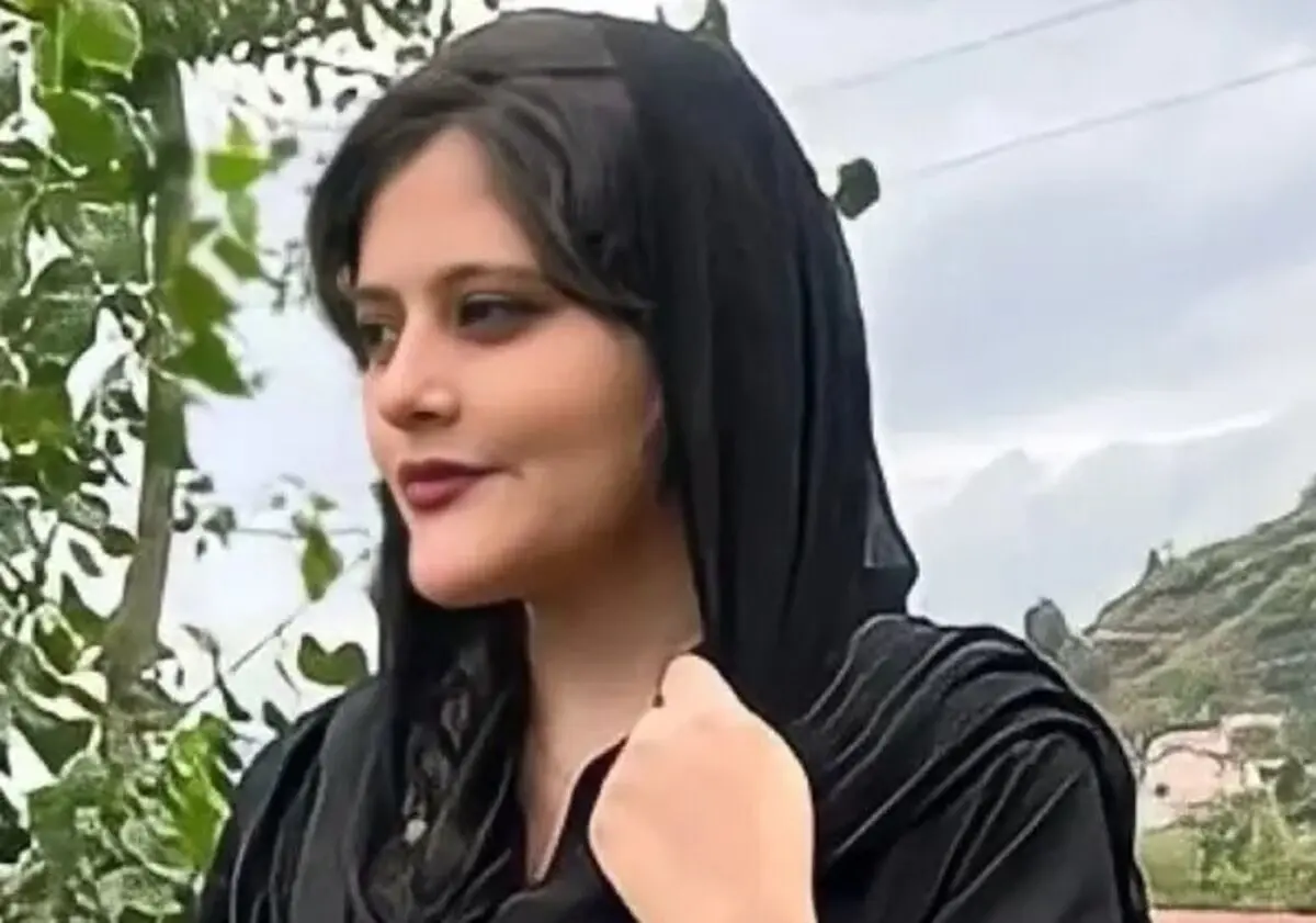 (فایل صوتی) پدر مهسا امینی: دکترها گفتند اگر ۱۰ دقیقه زودتر می‌رسید به کما نمی‌رفت