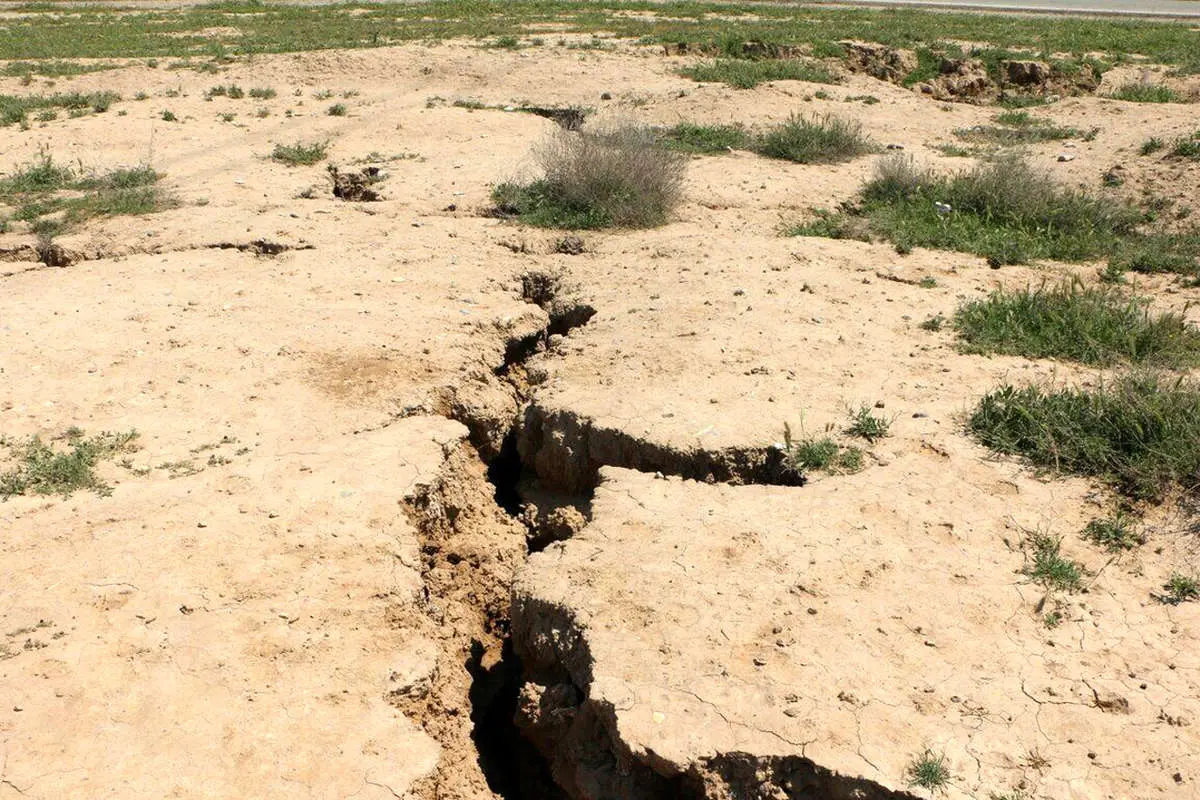 آمار نگران کننده فرونشست دشتهای کشور