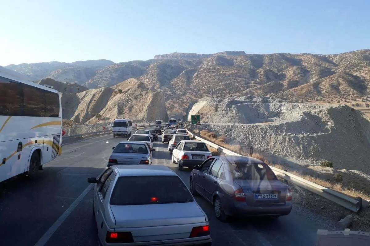 ترافیک پرحجم در محورهای منتهی به خوزستان