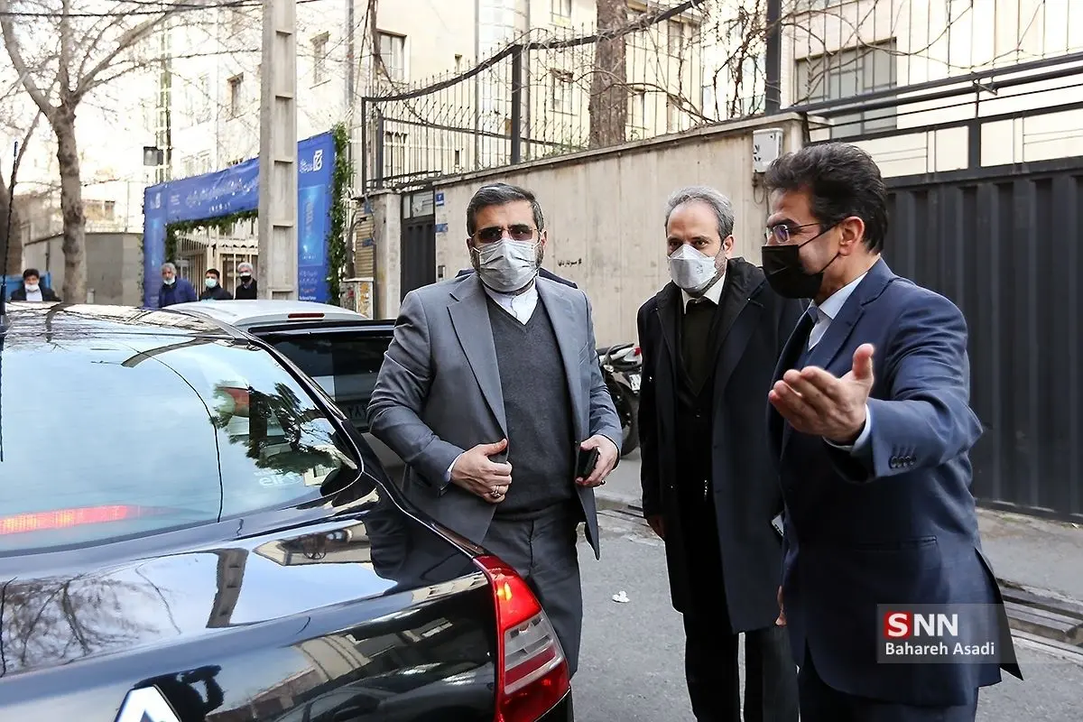 واژگونی اتومبیل همراهان وزیر ارشاد