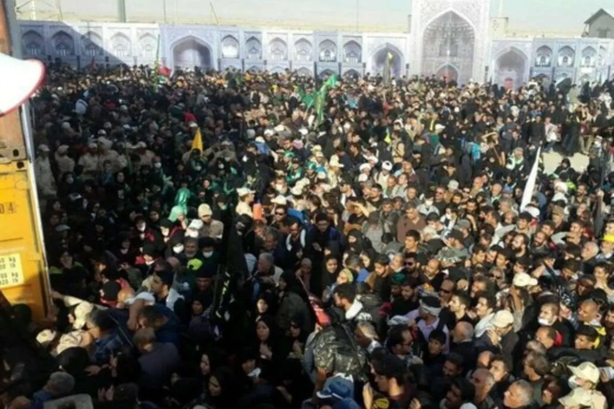 روزنامه جمهوری اسلامی: چرا امور زیارتی را به مردم واگذار نمی‌کنید؟